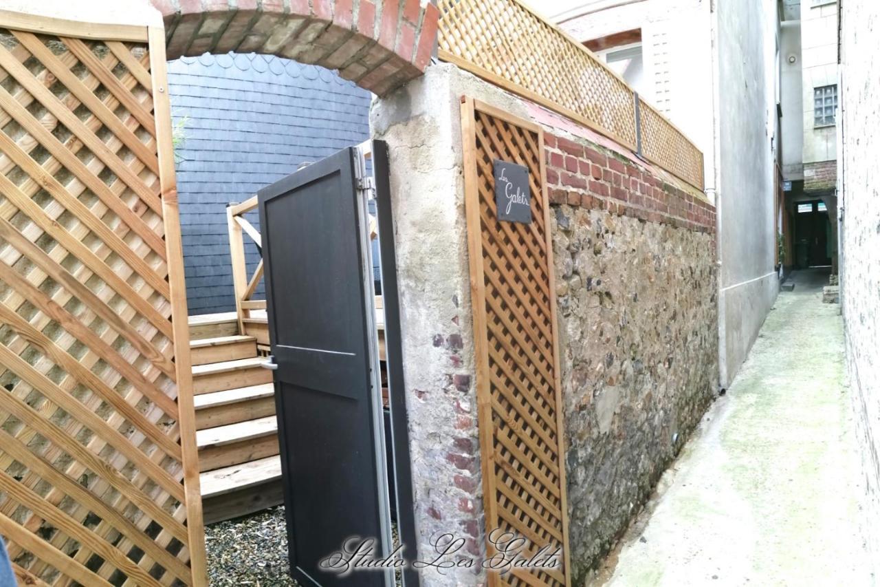 La Venelle Du Bassin Apartman Honfleur Kültér fotó