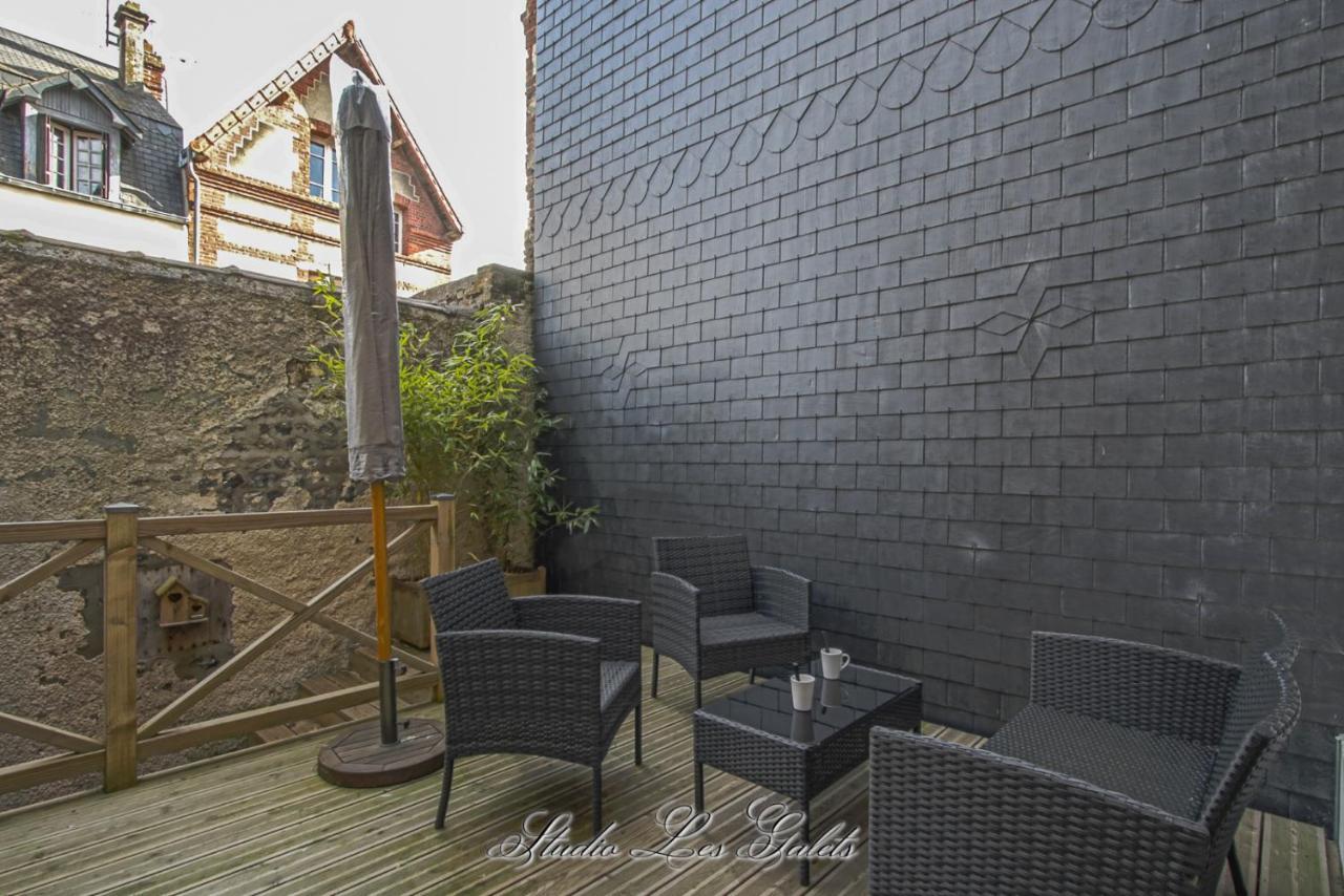 La Venelle Du Bassin Apartman Honfleur Kültér fotó
