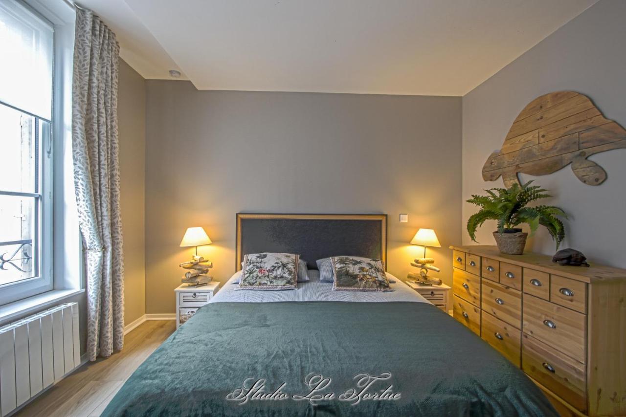 La Venelle Du Bassin Apartman Honfleur Kültér fotó